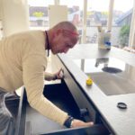 Referenzen 13 ©Feinste-Fotos_Küche_Mikrozement_IMG_4632, Schhubladen ausbauen